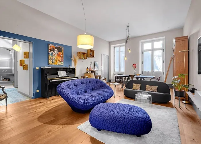 Bleu Du Maine - Elegant T3 Avec Terrasse *