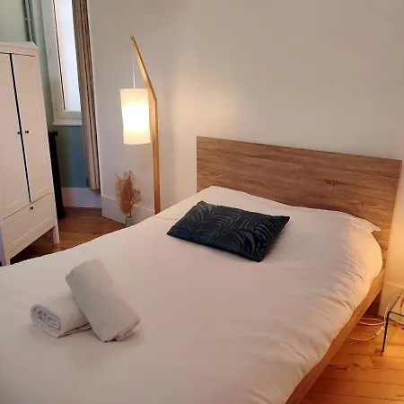 Bleu Du Maine - Elegant T3 Avec Terrasse アパート