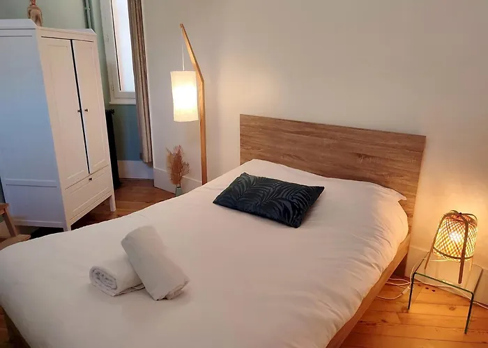 Bleu Du Maine - Elegant T3 Avec Terrasse アパート